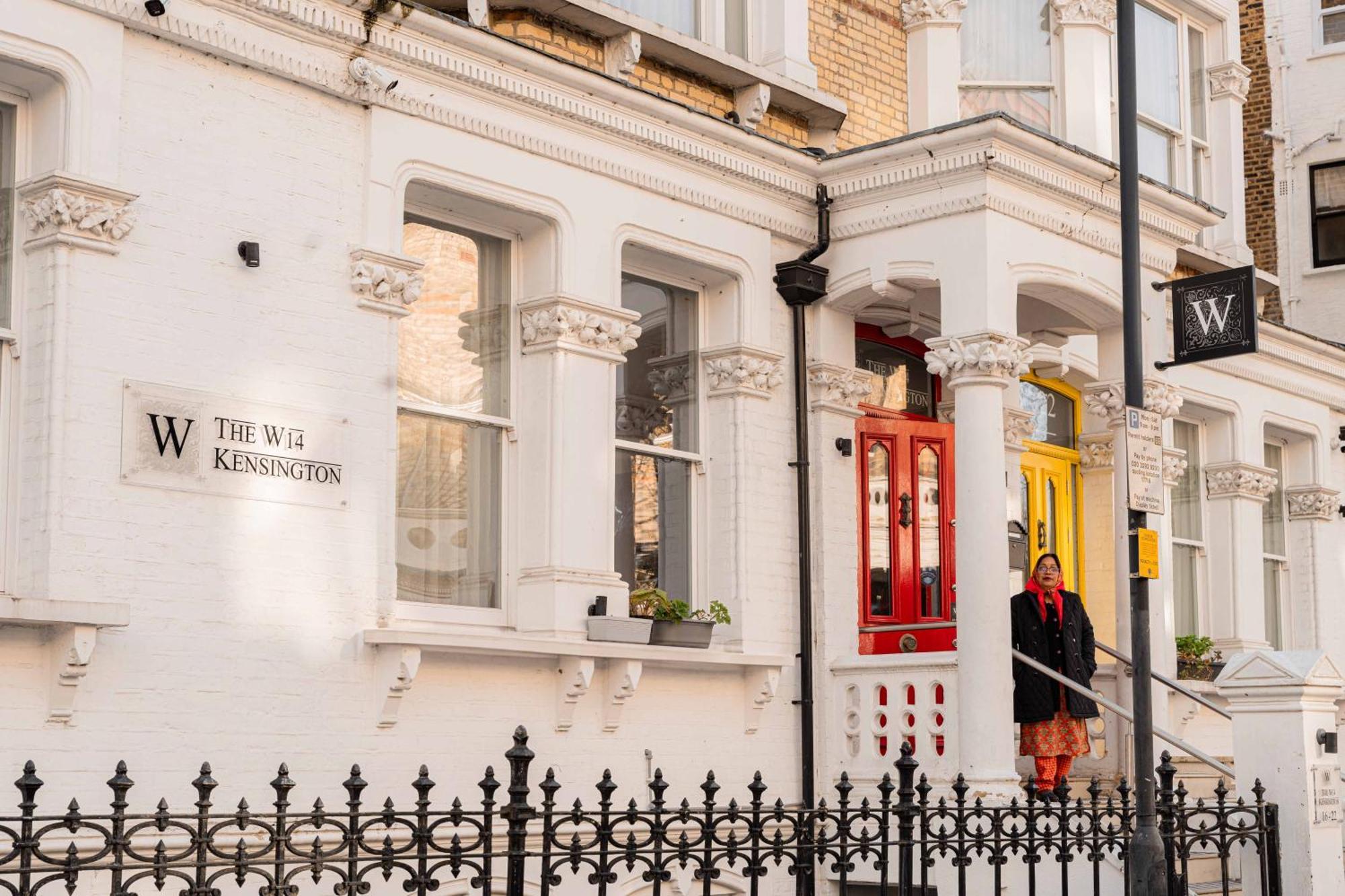 The W14 Kensington Hotel London Exterior photo