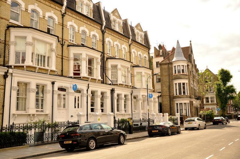 The W14 Kensington Hotel London Exterior photo