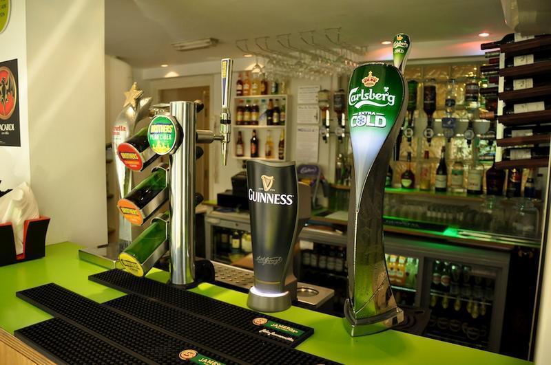The W14 Kensington Hotel London Exterior photo